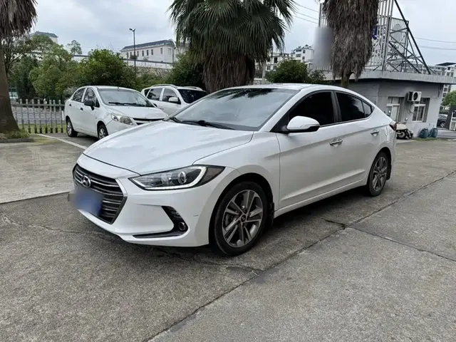 Hyundai Elantra 2016 Model 1.6L Automatic Smart Elite