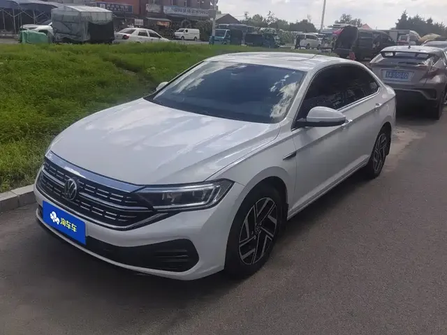 Volkswagen Sagitar 2023 300TSI DSG Surpassing Edition