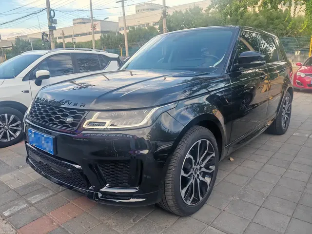 Land Rover Range Rover Sport 2022 3.0 L6 Gloss Black Edition