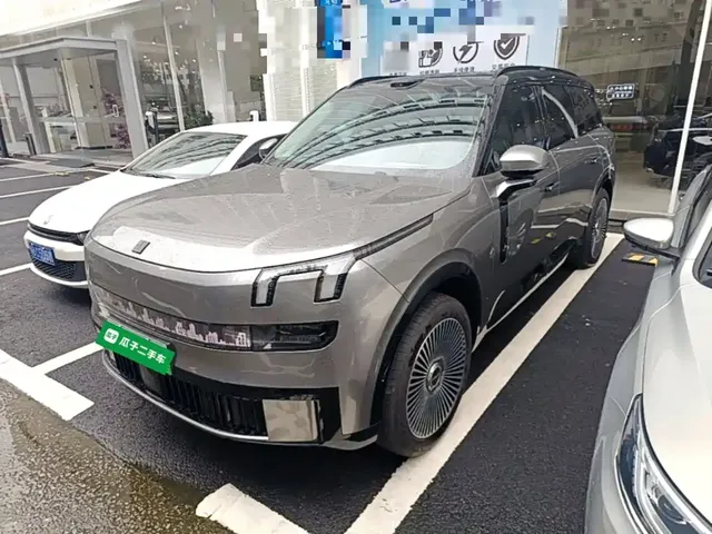 Lynk & Co 900 2025 2.0T Ultra