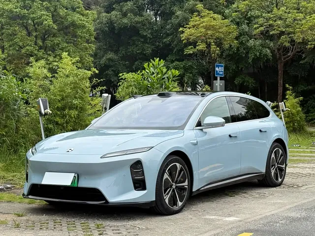 NIO ET5T 2025 75kWh Touring