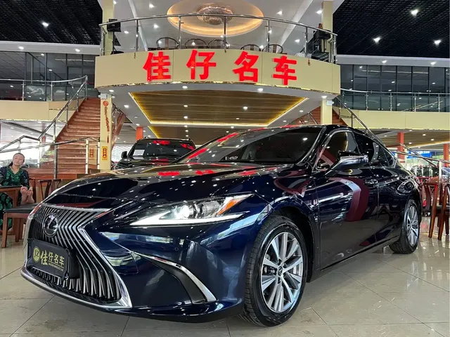 Lexus ES 2020 200 Excellence