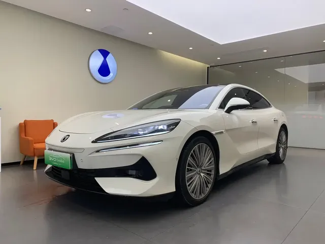 Denza Z9 2024 Model 1100km AWD Ultra Edition