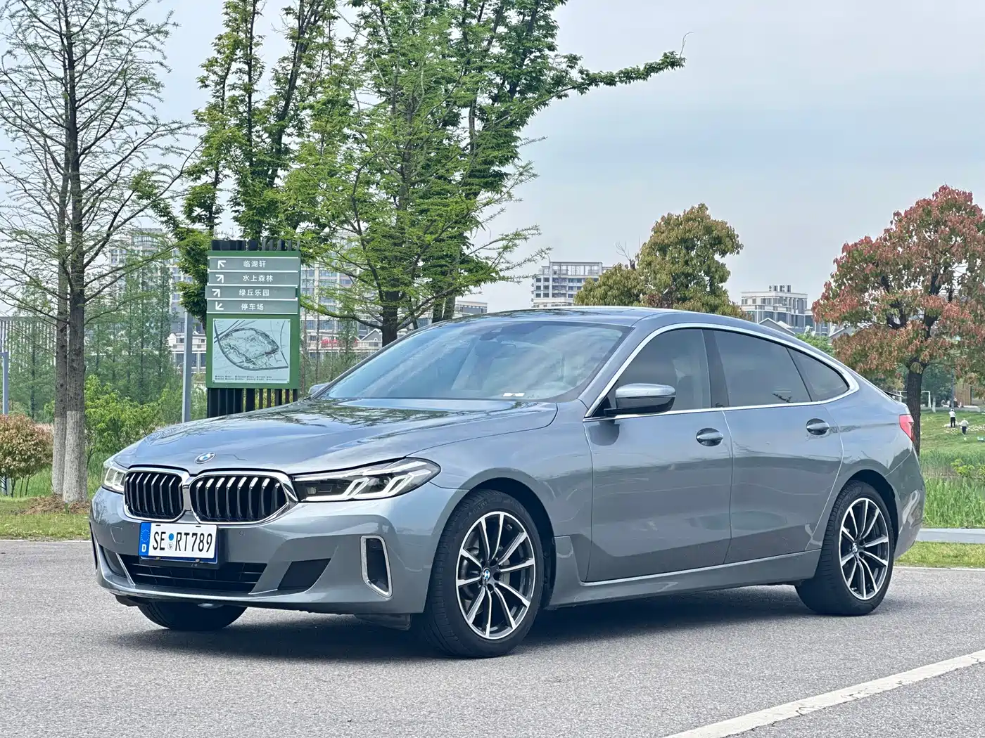 BMW 6 Series GT 2021 630i Luxury Design Package