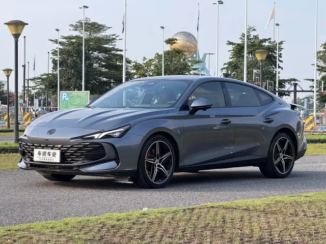 MG 7 2023 2.0T Automatic Trophy+ Exciting World Edition