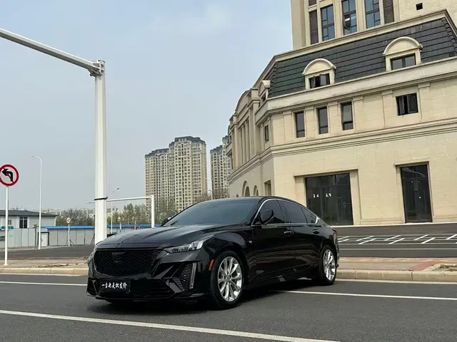 Cadillac CT5 2022 28T Luxury (Standard)