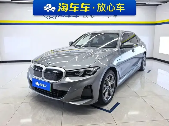 BMW i3 2022 eDrive 35 L
