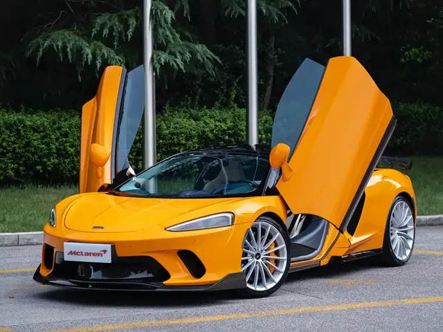 McLaren GT 2023 4.0T Standard Model