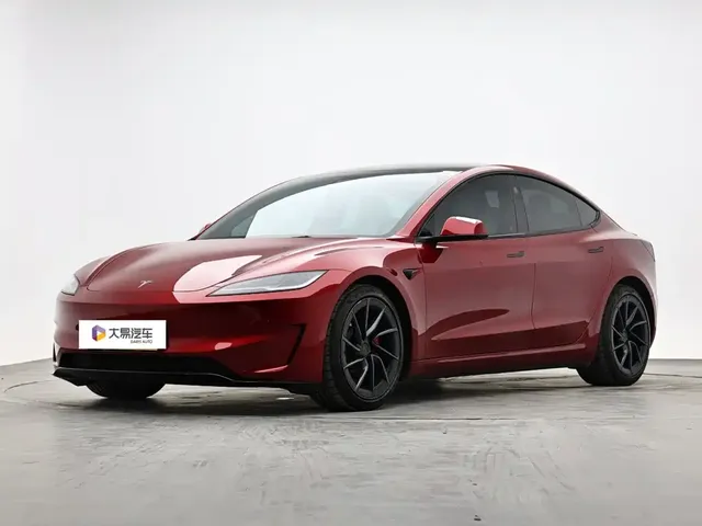 Tesla Model 3 2024 High-Performance All-Wheel Drive Edition