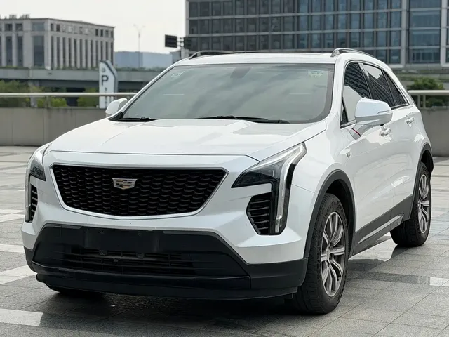 Cadillac XT4 2018 28T FWD Leading Sport Edition
