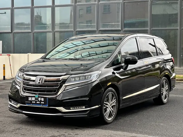 Honda Elysion 2019 2.0L Hybrid Luxury Edition