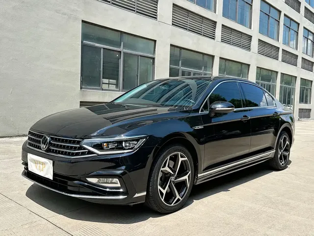 Volkswagen Magotan 2023 Model 2 Million Commemorative Edition 330TSI DSG Luxury