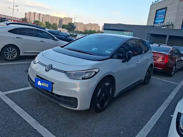 Volkswagen ID.3 2025 Facelift Smart Outstanding Edition
