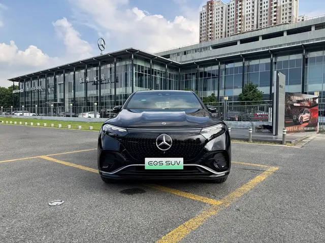 Mercedes-Benz EQS SUV 2025 Model 500 4MATIC