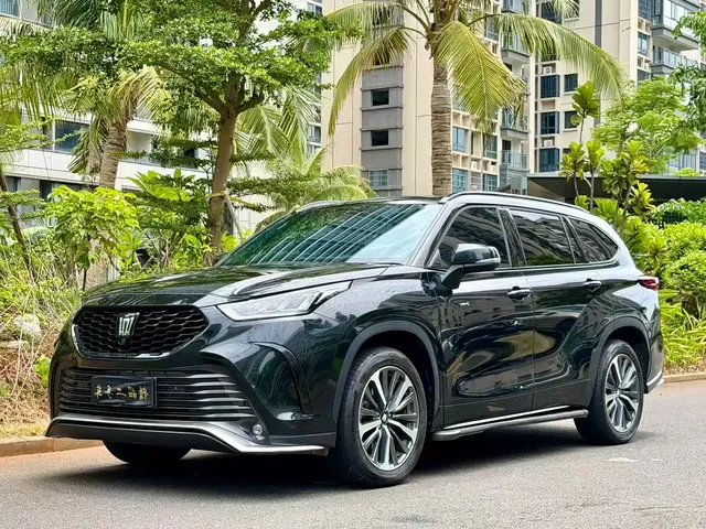 Toyota Crown Kluger 2024 2.5L HEV 4WD Premium Edition