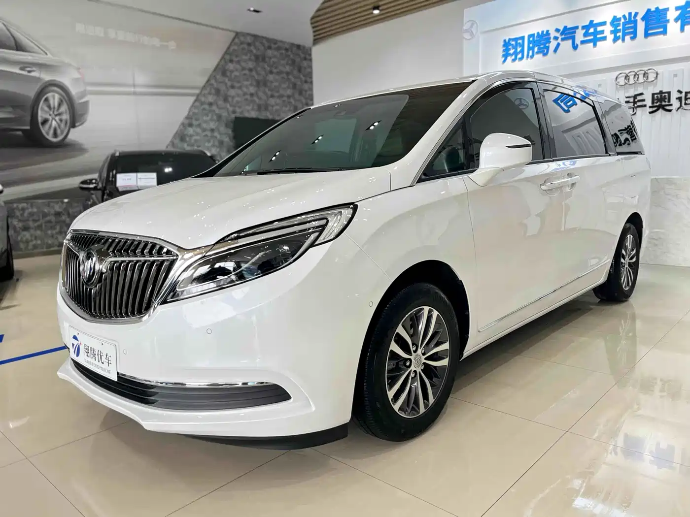 Buick GL8 2021 ES Landlord 653T Luxury