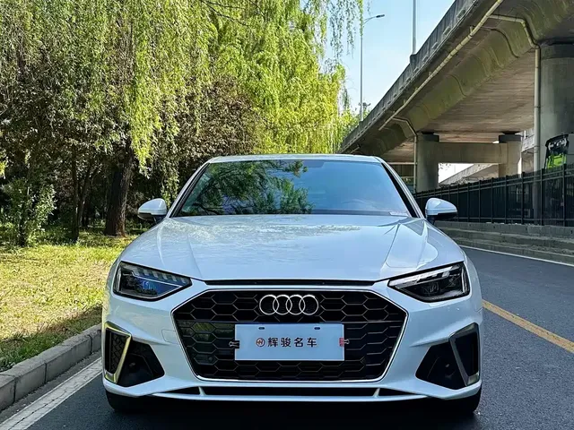 Audi A4L 2023 40 TFSI Fashion Dynamic