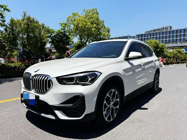 BMW X1 2022 sDrive25Li Leading