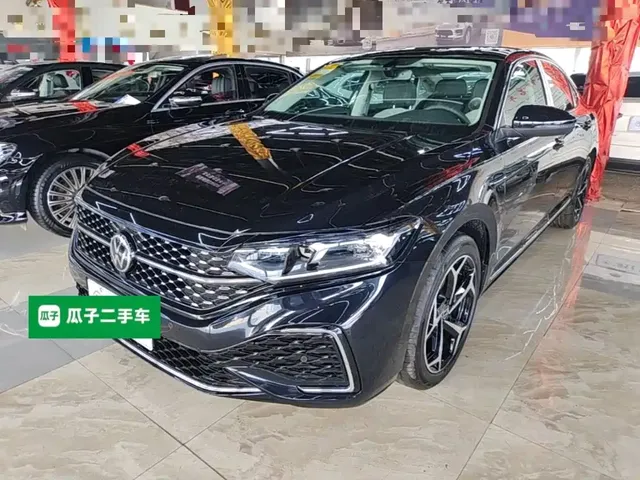 Volkswagen Passat 2026 Outstanding Edition 380TSI Starlight Dragon Soaring Version
