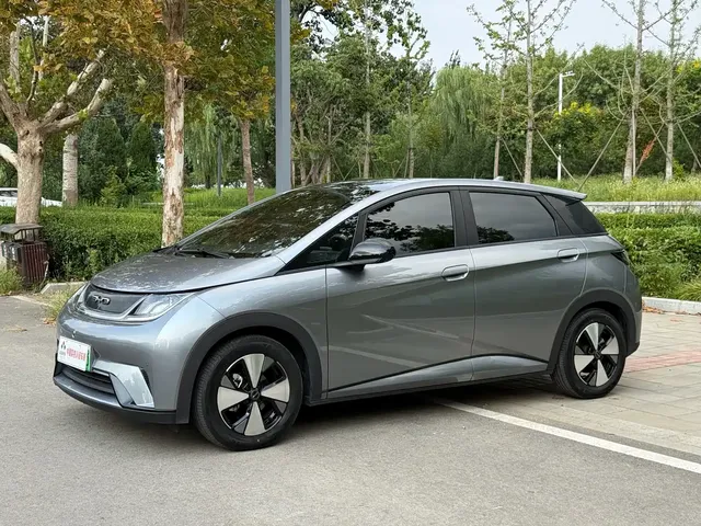 BYD Dolphin 2023 420km Fashion Edition