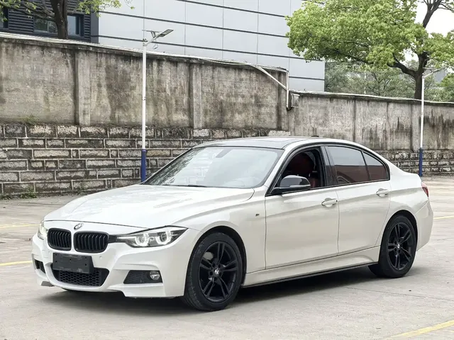 BMW 3 Series 2019 320i M Sport Black Night Edition