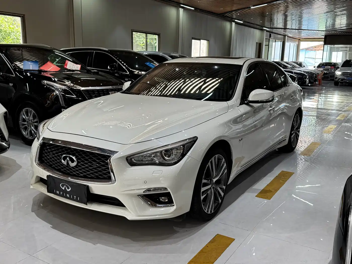Infiniti Q50L 2022 2.0T WAVE Edition