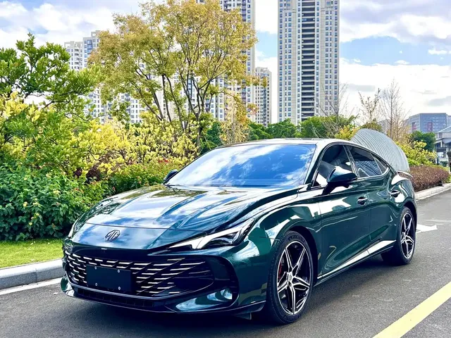 MG 7 2023 2.0T Automatic Trophy+ Exciting World Edition
