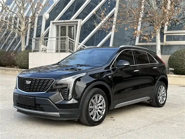 Cadillac XT4 2021 28T FWD Premium Edition