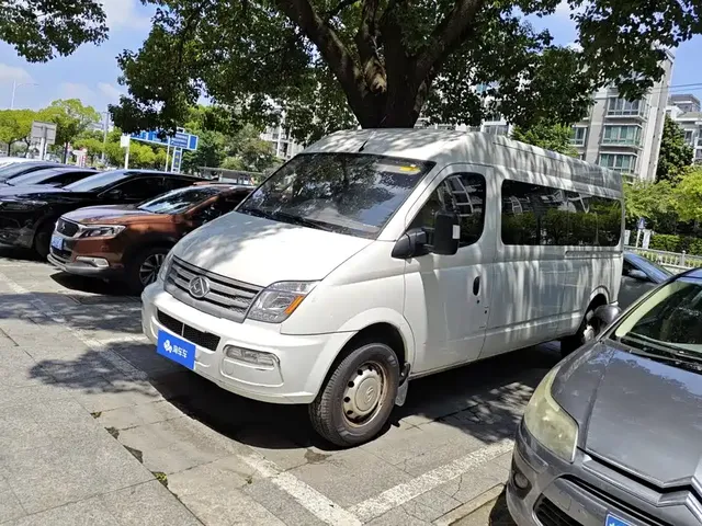 SAIC Maxus Xintu V80 2021 2.0T Manual Classic Aoyuntong Long Wheelbase Medium Roof 6/7/8/9-Seater