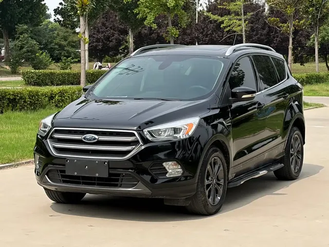 Ford Kuga 2019 EcoBoost 180 2WD Platinum Wing Edition China VI