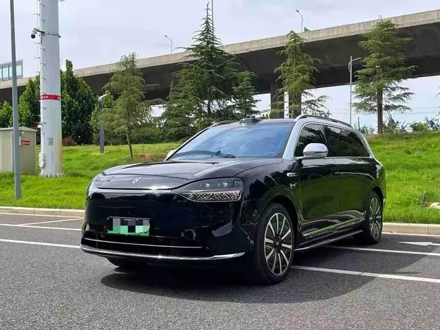 AITO Wenjie AITO M9 2025 Extended Range Ultra 52kWh 6-Seater