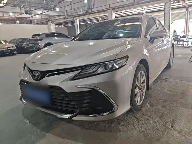 Toyota Camry 2023 2.0G Luxury Edition