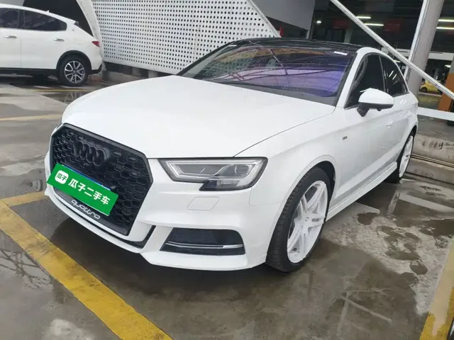Audi A3 2018 30th Anniversary Limousine 35 TFSI Sport
