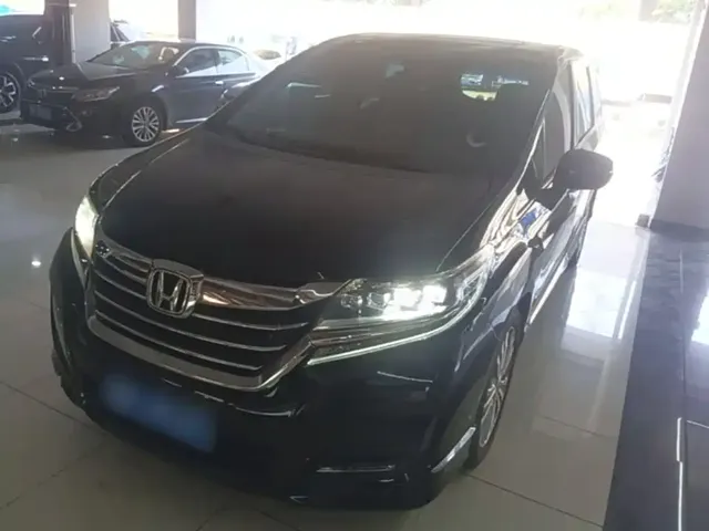Honda Elysion 2016 2.4L Luxury Edition