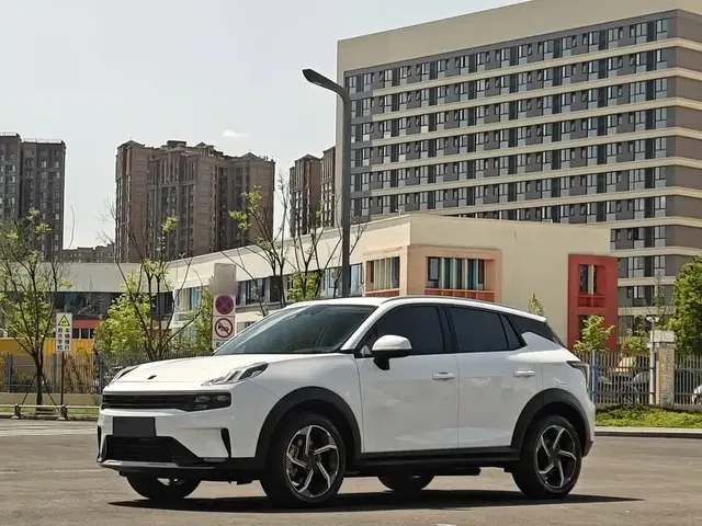 Lynk & Co 06 EM-P 2022 PHEV 84KM Range Pro