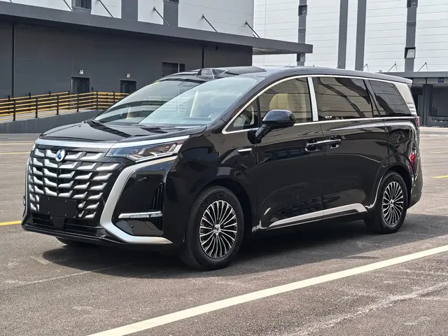 Denza D9 2025 DM-i Smart Drive Edition 1020 AWD Premium
