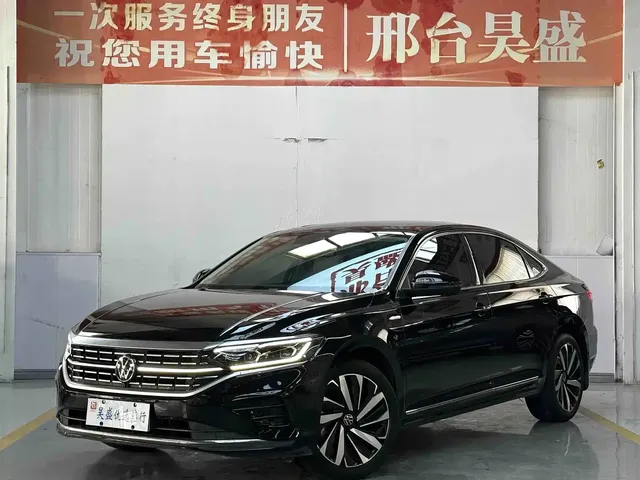 Volkswagen Passat 2023 330TSI Luxury Edition