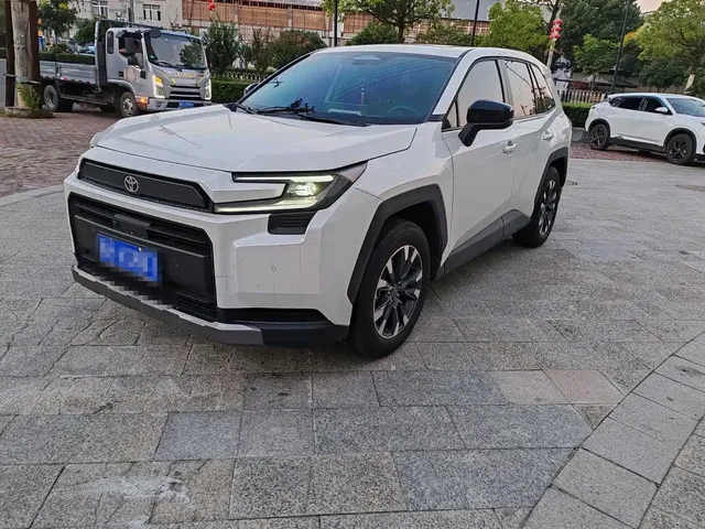 Toyota RAV4 Rongfang 2026 Model Hybrid 2.0L E-CVT 2WD Premium