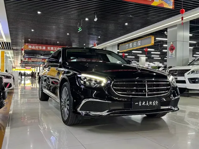 Mercedes-Benz E-Class 2023 E 300 L Fashion