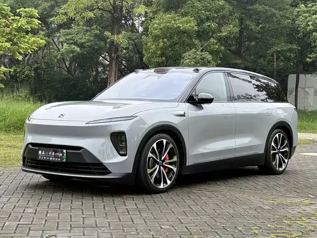 NIO ES8 2023 100kWh Signature Edition