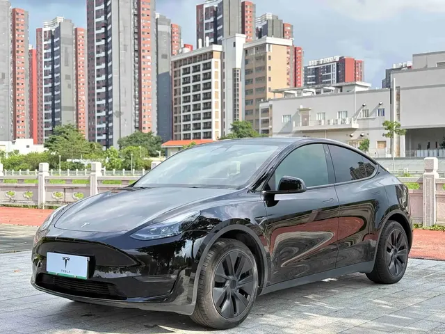 Tesla Model Y 2024 Long Range AWD