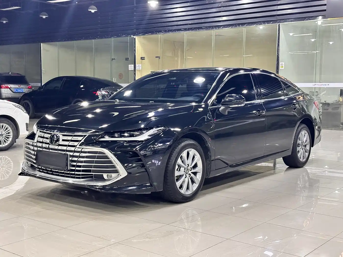 Toyota Avalon 2024 Model 2.0L Progressive Edition