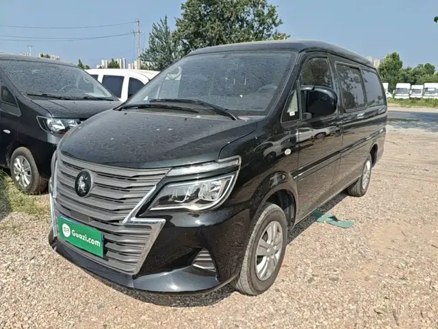 Dongfeng Fengxing Lingzhi 2023 M5L 1.6L Comfort 9-seater