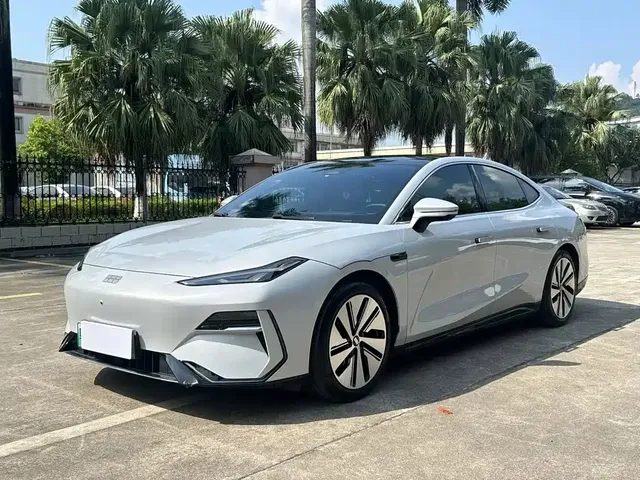 Geely Galaxy E8 2024 550km RWD MAX