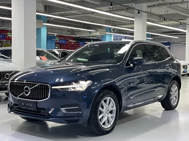 Volvo XC60 2021 T5 AWD Momentum