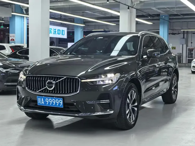 Volvo XC60 2023 B5 AWD Smart Luxury Edition
