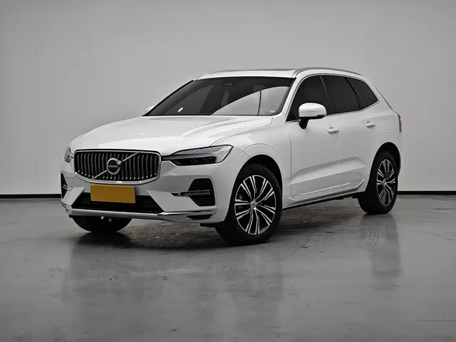 Volvo XC60 2022 B5 AWD Inscription