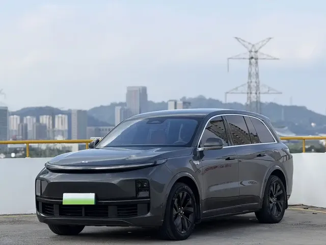 Li Auto Li L8 2023 Pro
