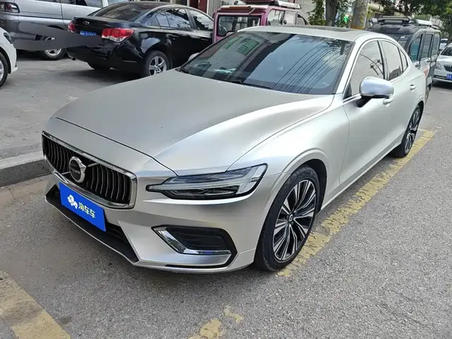 Volvo S60 2023 B4 Smart Vision Luxury Edition