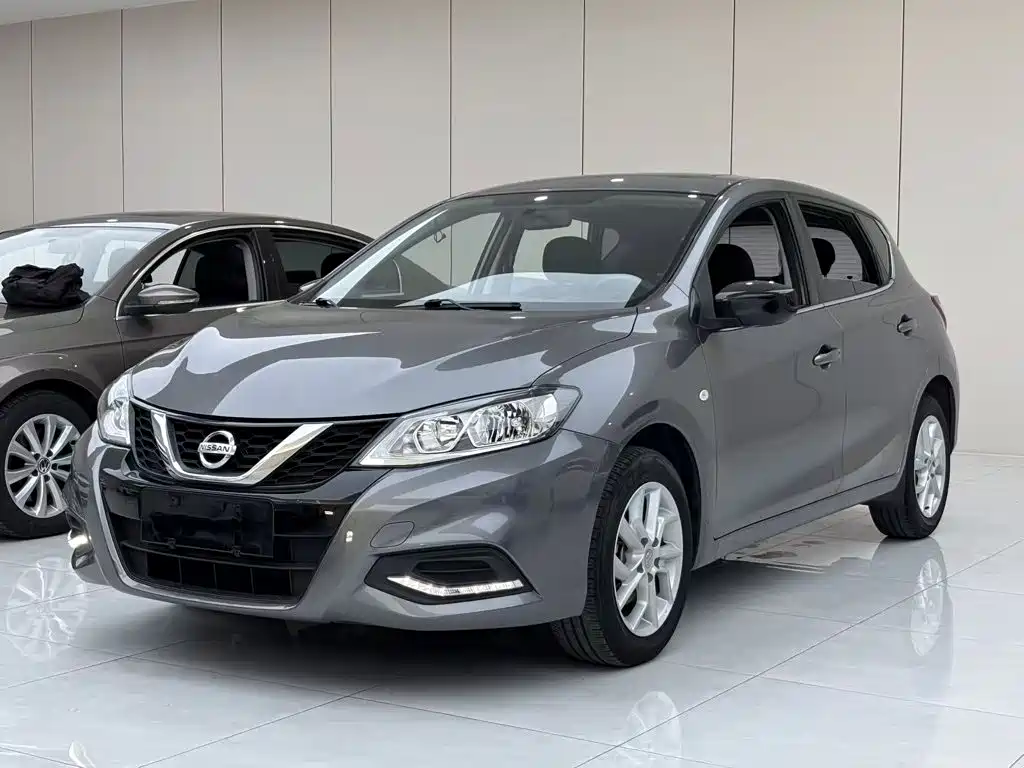 Nissan Tiida 2021 1.6L CVT Cool Edition